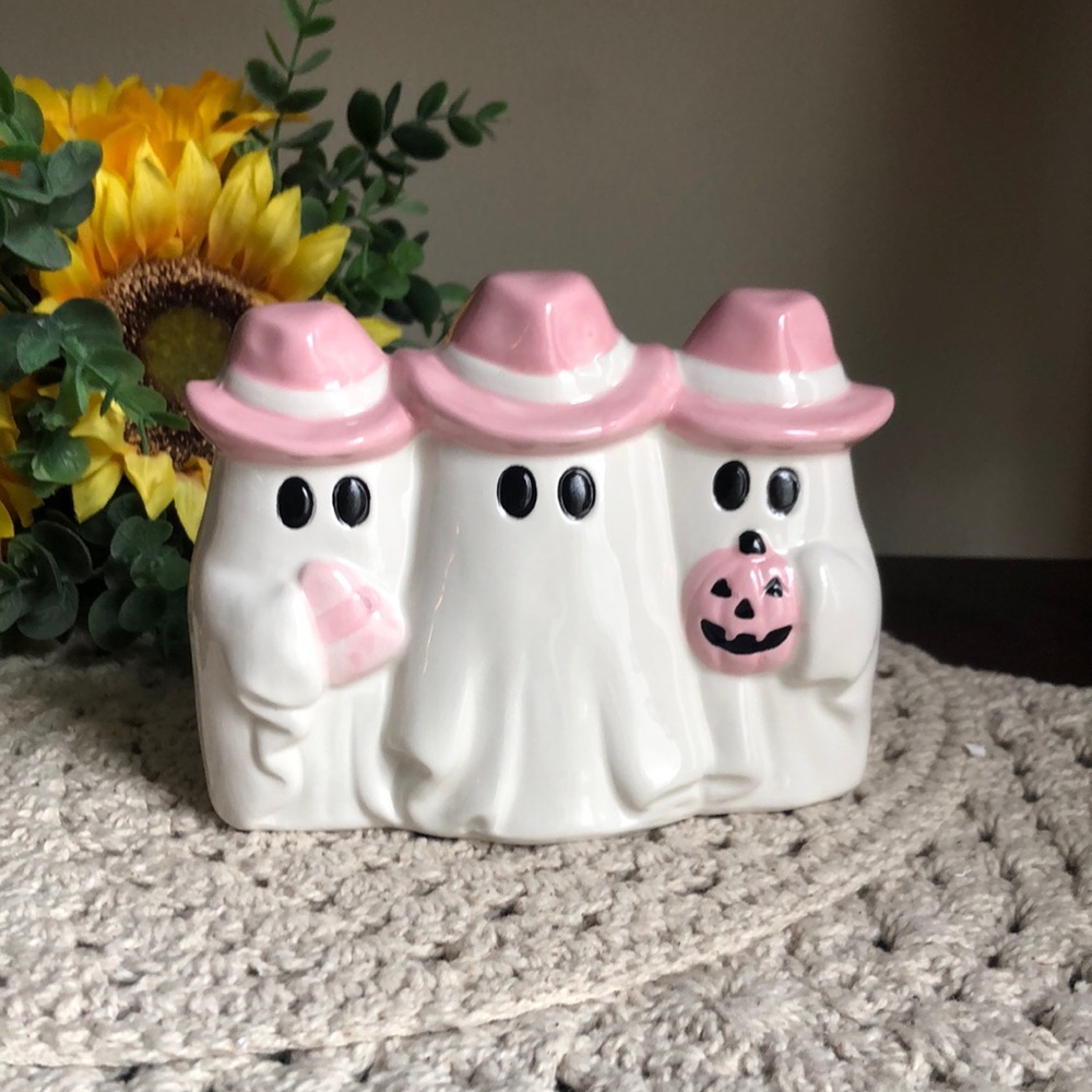 Pink Hat Ghost Trio Ceramic Halloween Napkin Holder